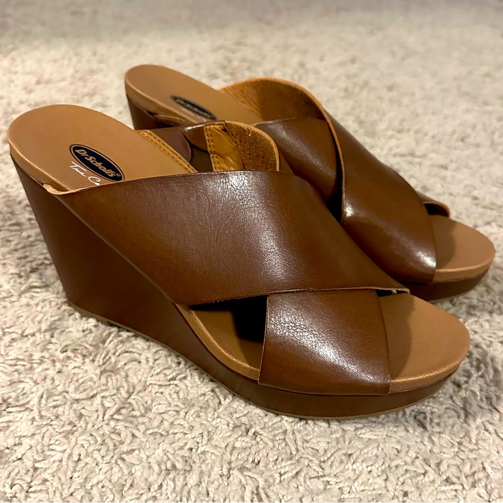 Dr. Scholls brown wedges size 6